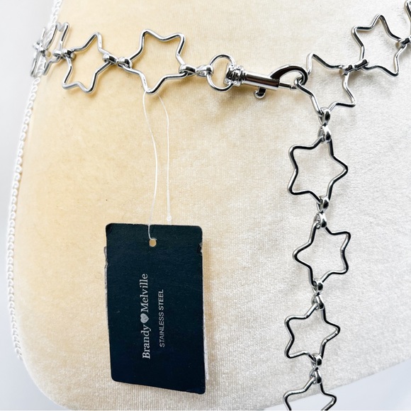 Brandy Melville Silver Star Chain Belt - Picture 2 of 11